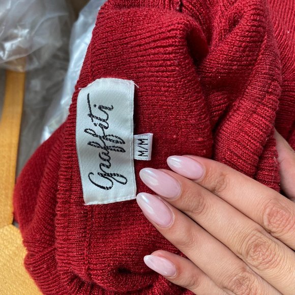 Garfinkel Chic Red Turtleneck Sweater with Textured Detail - M/M - Picture 5 of 5